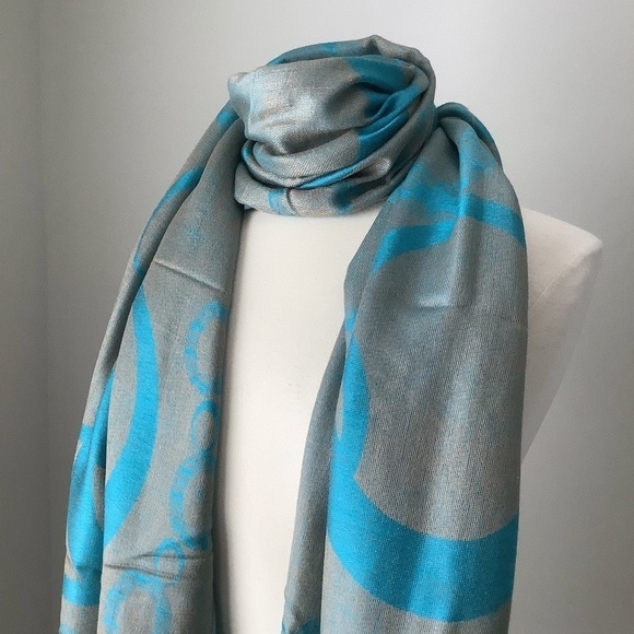 100%‎ Pashmina Scarf - Picture 3 of 16
